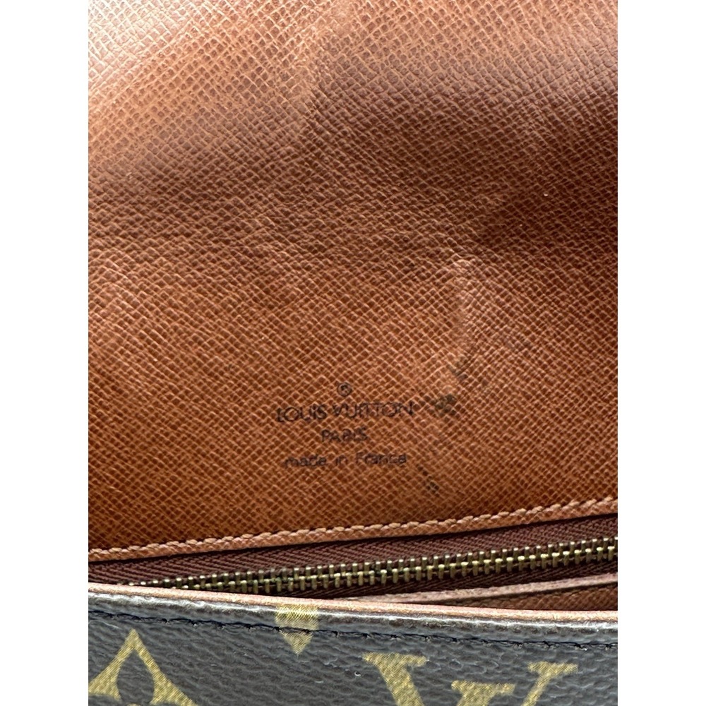 Louis Vuitton Saint Cloud GM Monogram Crossbody  Bag Gold Hardware - Picture 9 of 14